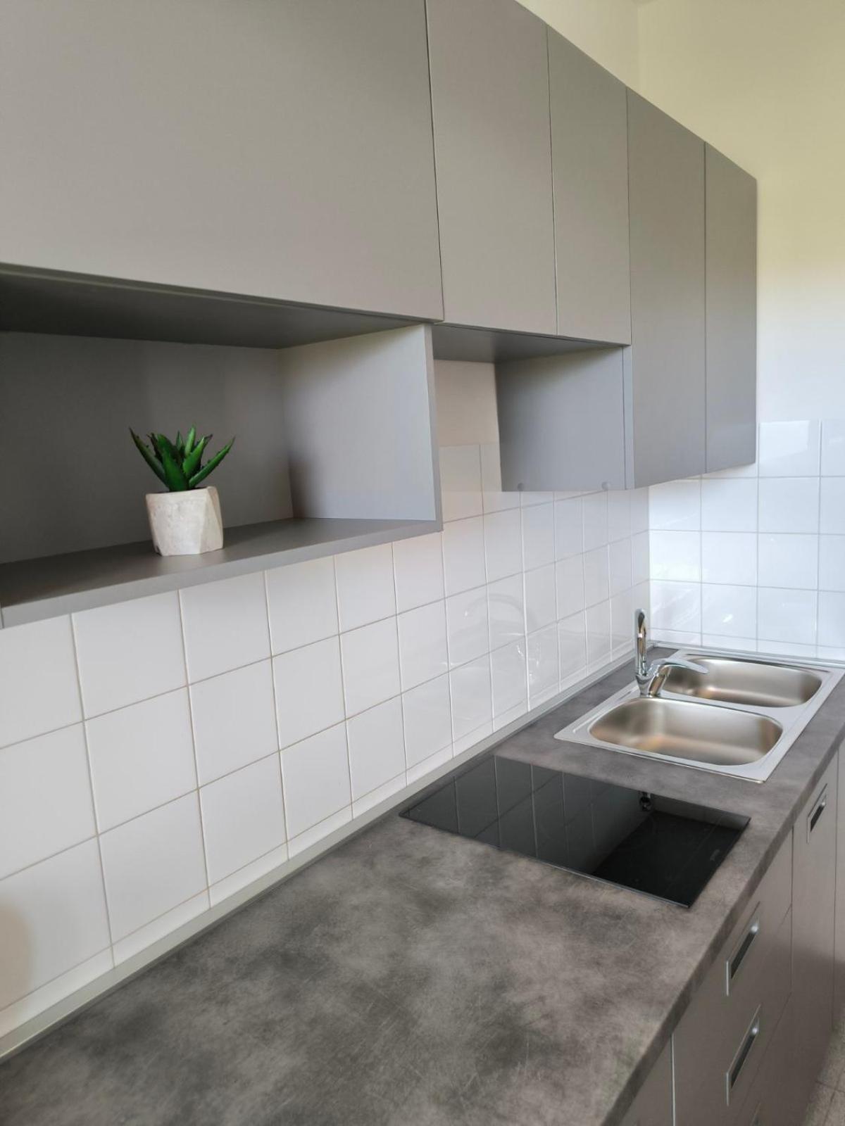 Lili Apartment โรวีน ภายนอก รูปภาพ