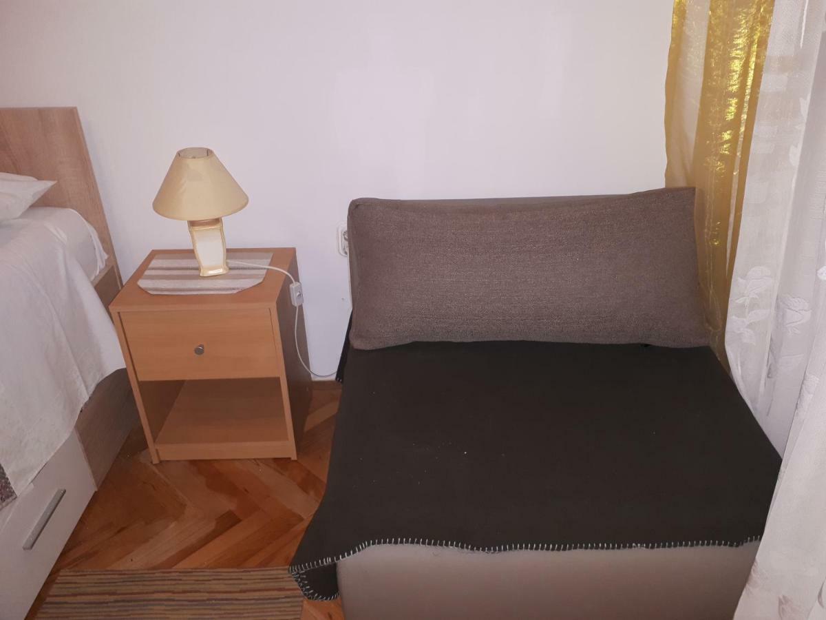 Lili Apartment โรวีน ภายนอก รูปภาพ