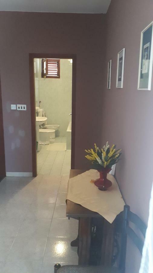 Lili Apartment โรวีน ภายนอก รูปภาพ